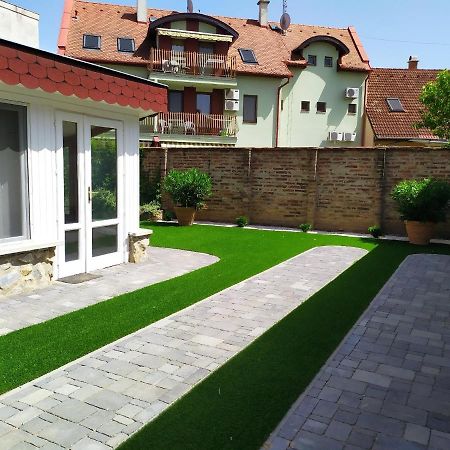 Zoli Apartmanok-Zoli Kölcsey 19 Villa Hajdúszoboszló Dış mekan fotoğraf